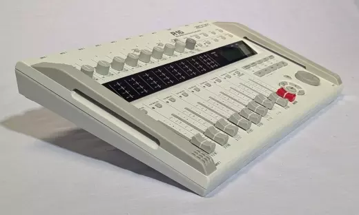 Zoom - R16 SD Recorder 3